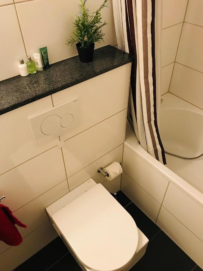 Messe Apartment Koeln West Εξωτερικό φωτογραφία