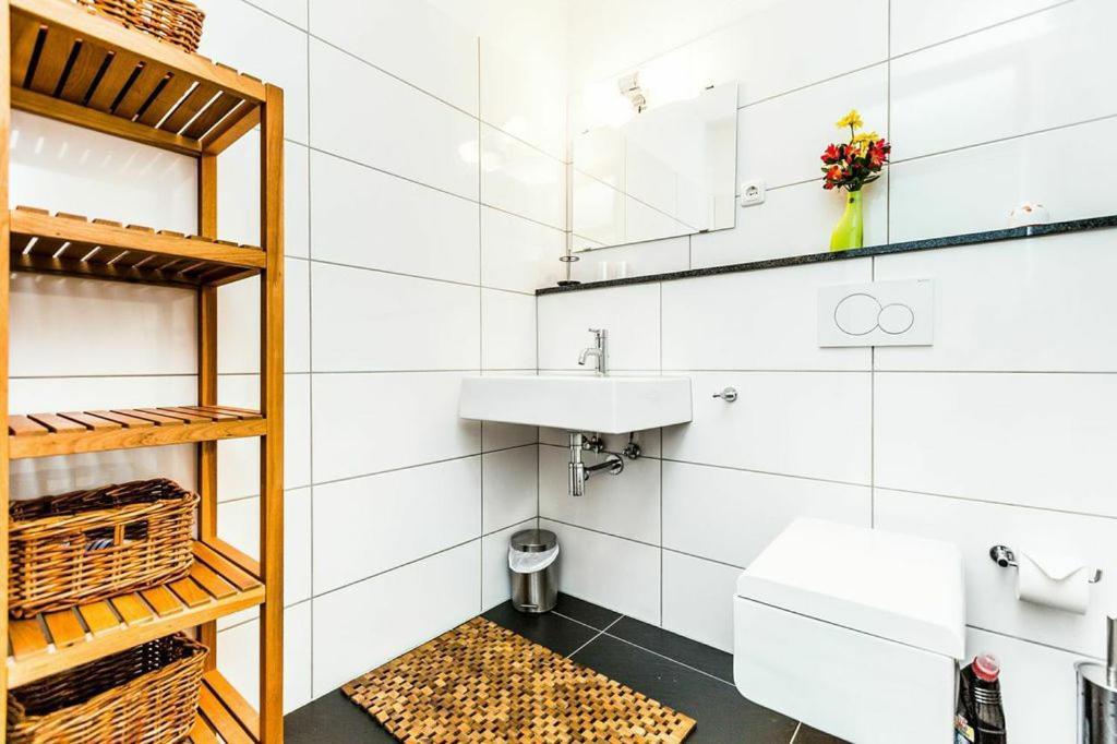 Messe Apartment Koeln West Εξωτερικό φωτογραφία